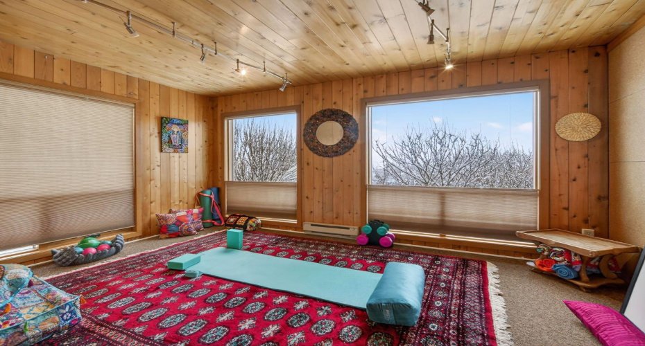 102 West Terrace Crescent, Cochrane, Alberta T4C1R9, 5 Bedrooms Bedrooms, ,6 BathroomsBathrooms,Residential,For Sale,West Terrace,A2299478