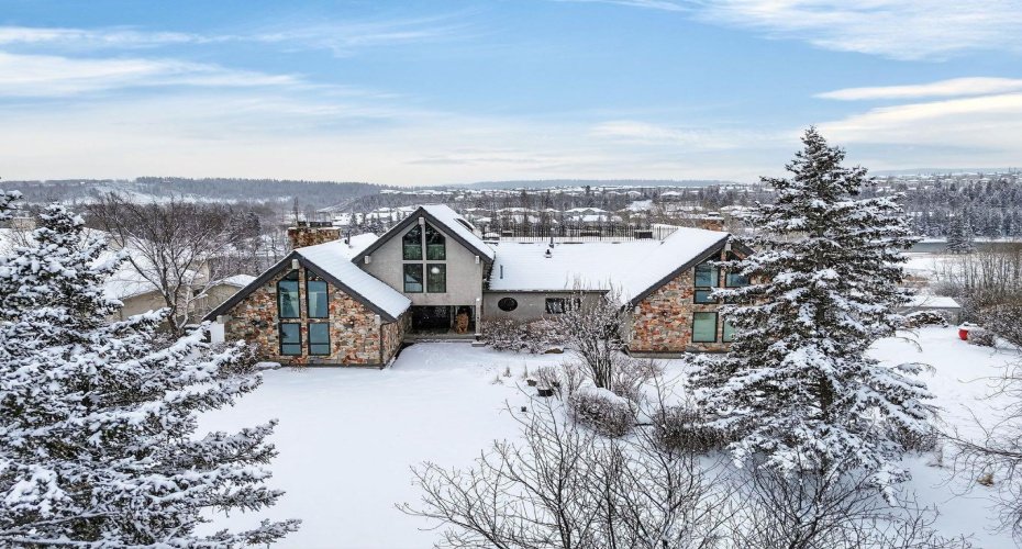 102 West Terrace Crescent, Cochrane, Alberta T4C1R9, 5 Bedrooms Bedrooms, ,6 BathroomsBathrooms,Residential,For Sale,West Terrace,A2299478