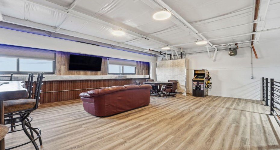 Spacious mezzanine option ideal for offices or lounges