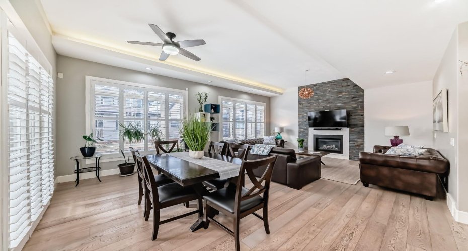 193 Kinniburgh Circle, Chestermere, Alberta T1X 0P8, 5 Bedrooms Bedrooms, ,3 BathroomsBathrooms,Residential,For Sale,Kinniburgh,A2300713