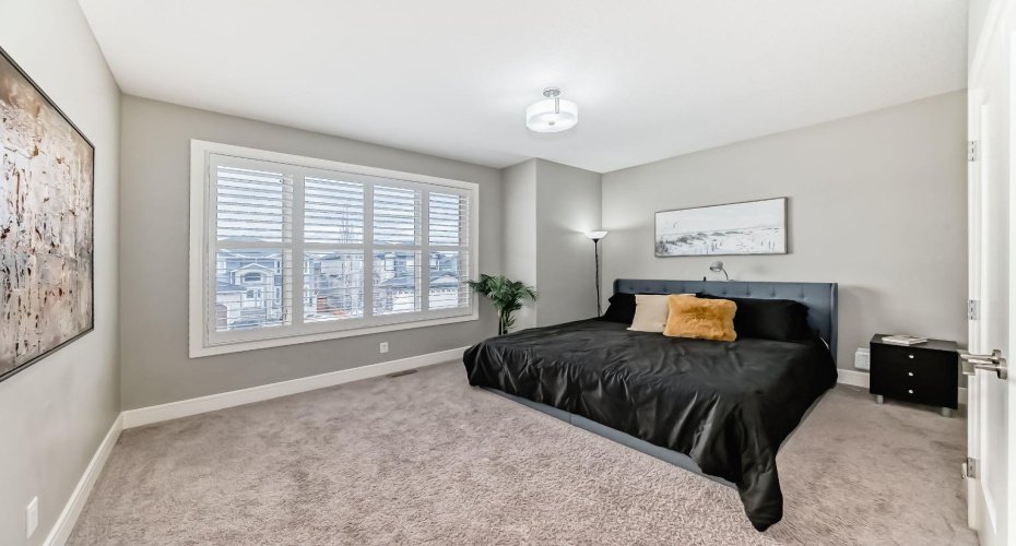 193 Kinniburgh Circle, Chestermere, Alberta T1X 0P8, 5 Bedrooms Bedrooms, ,3 BathroomsBathrooms,Residential,For Sale,Kinniburgh,A2300713