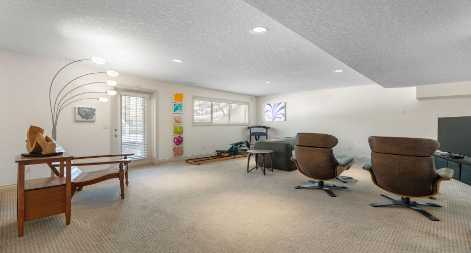 20 Ranch Road, Okotoks, Alberta T1S 1W8, 3 Bedrooms Bedrooms, ,3 BathroomsBathrooms,Residential,For Sale,Ranch,A2300837