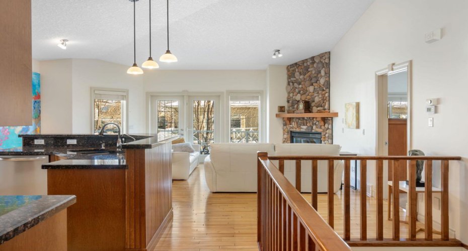 20 Ranch Road, Okotoks, Alberta T1S 1W8, 3 Bedrooms Bedrooms, ,3 BathroomsBathrooms,Residential,For Sale,Ranch,A2300837