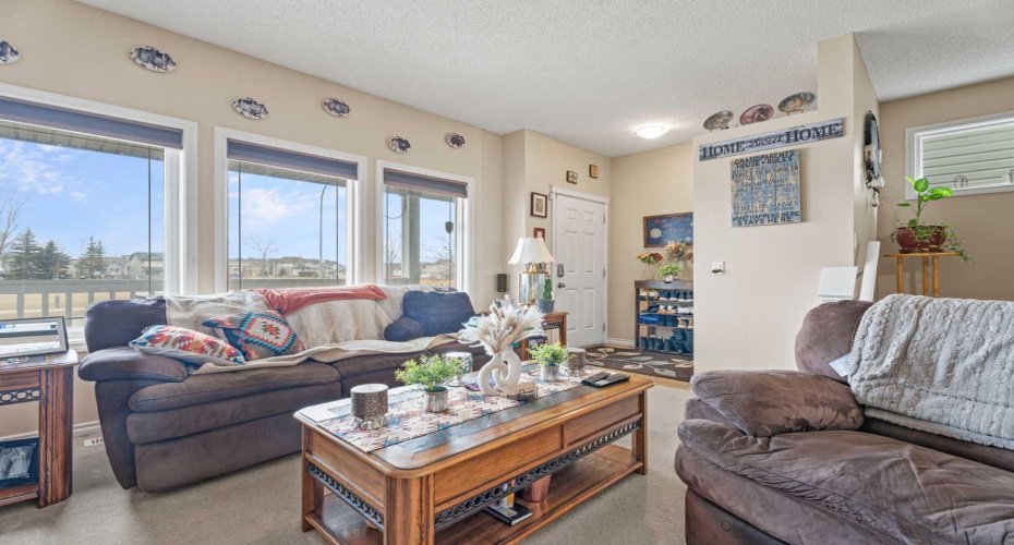 40 Cimarron Grove Drive, Okotoks, Alberta T1S 2H1, 3 Bedrooms Bedrooms, ,3 BathroomsBathrooms,Residential,For Sale,Cimarron Grove,A2297622