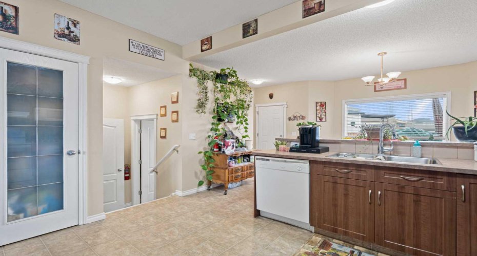 40 Cimarron Grove Drive, Okotoks, Alberta T1S 2H1, 3 Bedrooms Bedrooms, ,3 BathroomsBathrooms,Residential,For Sale,Cimarron Grove,A2297622