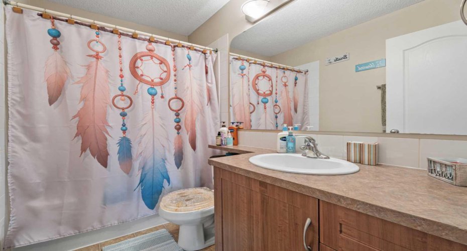 40 Cimarron Grove Drive, Okotoks, Alberta T1S 2H1, 3 Bedrooms Bedrooms, ,3 BathroomsBathrooms,Residential,For Sale,Cimarron Grove,A2297622