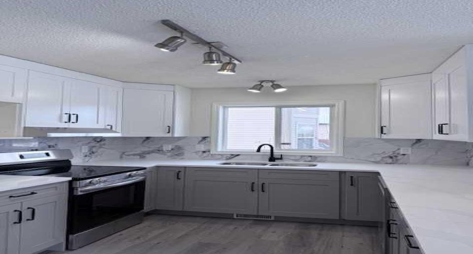 42 Somerside Place, Calgary, Alberta T2Y 3V3, 3 Bedrooms Bedrooms, ,3 BathroomsBathrooms,Residential,For Sale,Somerside,A2299458
