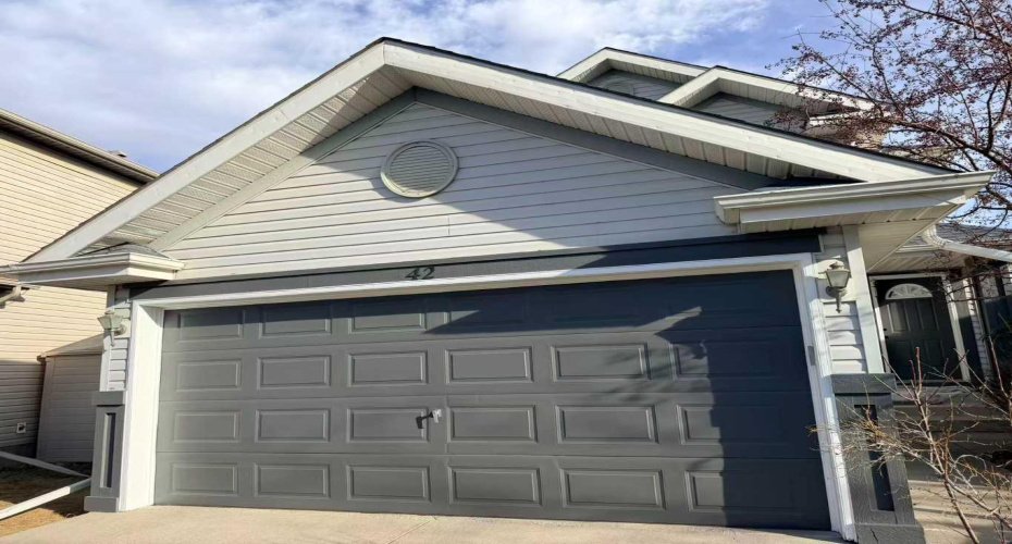 42 Somerside Place, Calgary, Alberta T2Y 3V3, 3 Bedrooms Bedrooms, ,3 BathroomsBathrooms,Residential,For Sale,Somerside,A2299458