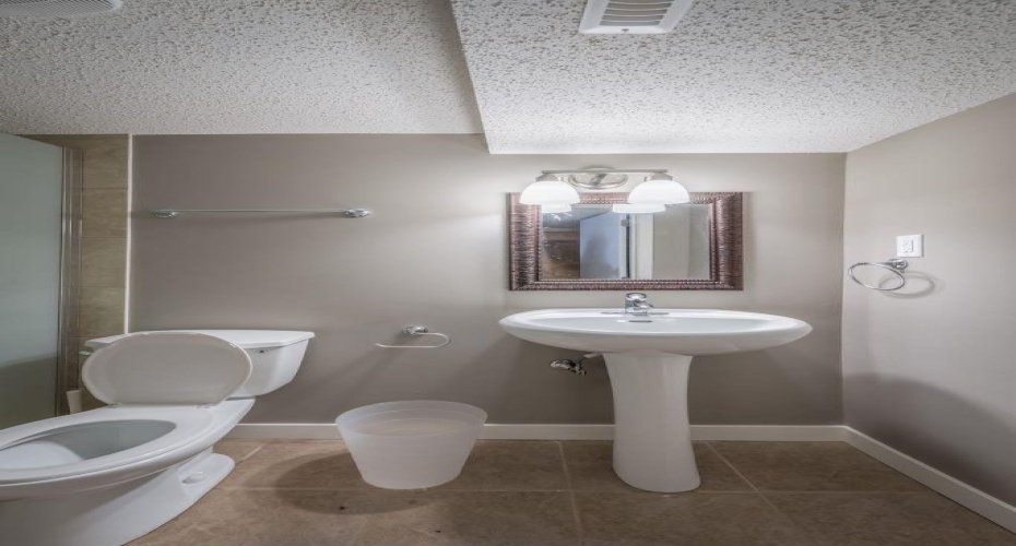 206 15 Avenue, Calgary, Alberta T2E 1G9, 2 Bedrooms Bedrooms, ,2 BathroomsBathrooms,Residential,For Sale,15,A2300808