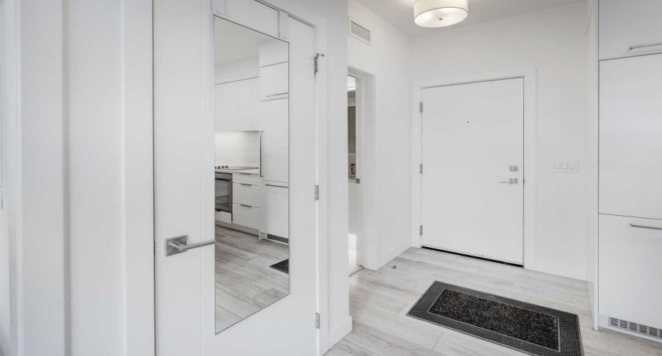 Entrance/Foyer
