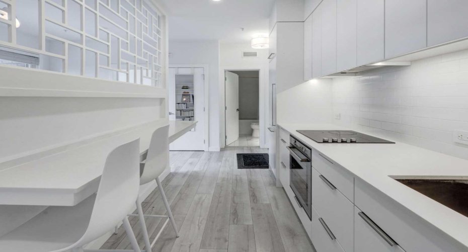 3125 39 Street, Calgary, Alberta T3E 2C3, 1 Bedroom Bedrooms, ,1 BathroomBathrooms,Residential,For Sale,39,A2293372