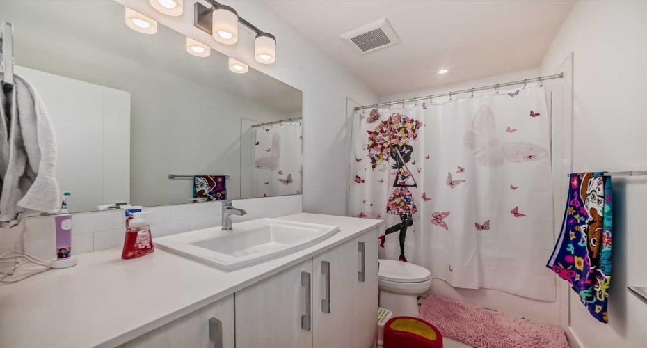 144 Merganser Drive, Chestermere, Alberta T1X 2S5, 3 Bedrooms Bedrooms, ,3 BathroomsBathrooms,Residential,For Sale,Merganser,A2301339