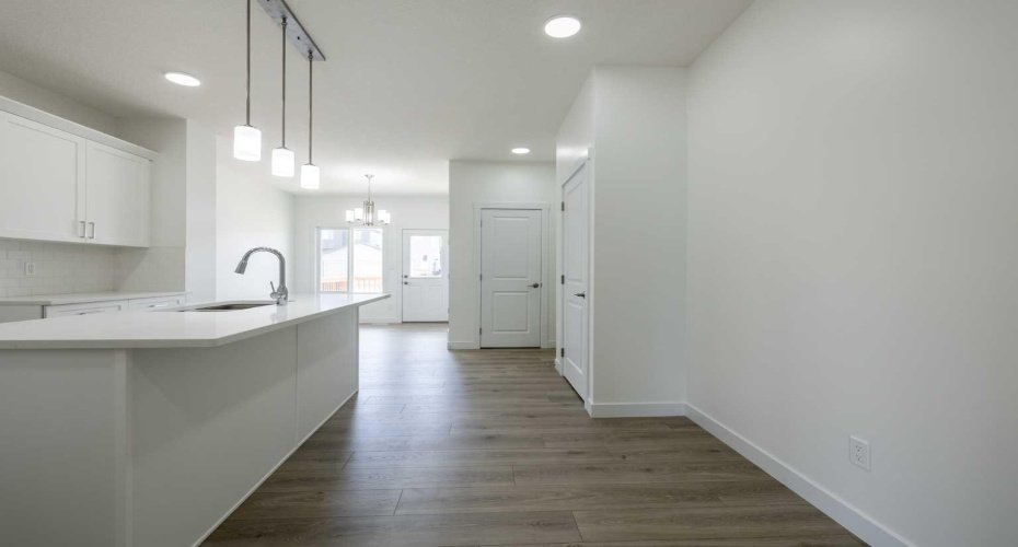 136 Heartland Street, Cochrane, Alberta T4C 3L9, 3 Bedrooms Bedrooms, ,3 BathroomsBathrooms,Residential,For Sale,Heartland,A2301451