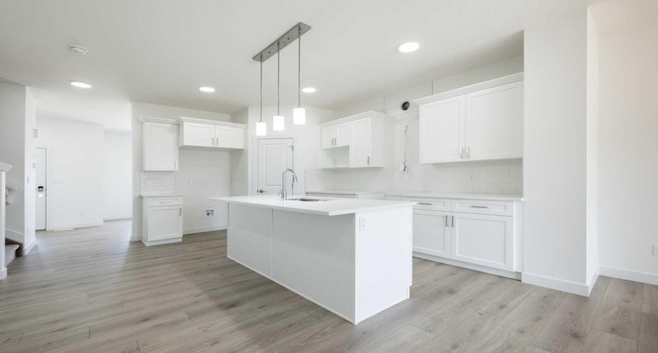 136 Heartland Street, Cochrane, Alberta T4C 3L9, 3 Bedrooms Bedrooms, ,3 BathroomsBathrooms,Residential,For Sale,Heartland,A2301451