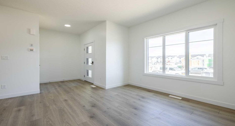 136 Heartland Street, Cochrane, Alberta T4C 3L9, 3 Bedrooms Bedrooms, ,3 BathroomsBathrooms,Residential,For Sale,Heartland,A2301451