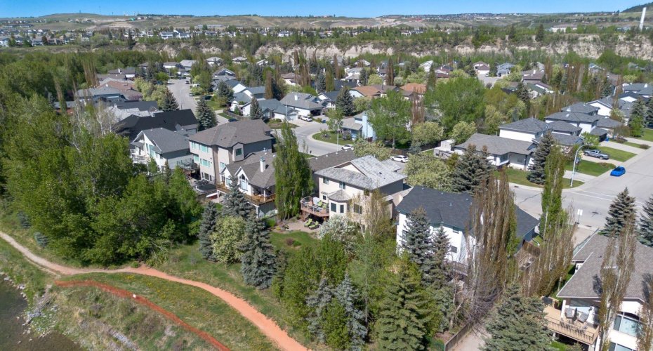 120 Bow Meadows Drive, Cochrane, Alberta T4C 1N3, 4 Bedrooms Bedrooms, ,4 BathroomsBathrooms,Residential,For Sale,Bow Meadows,A2300856