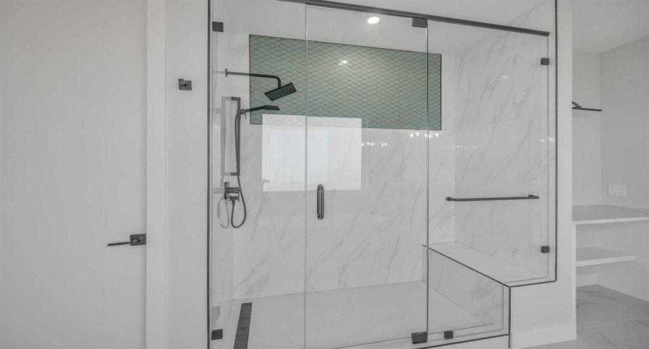 384 watercrest Place, Chestermere, Alberta T1X2Y7, 5 Bedrooms Bedrooms, ,4 BathroomsBathrooms,Residential,For Sale,watercrest,A2301012