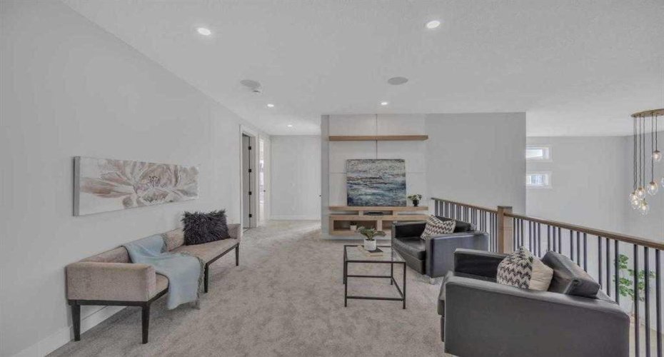 384 watercrest Place, Chestermere, Alberta T1X2Y7, 5 Bedrooms Bedrooms, ,4 BathroomsBathrooms,Residential,For Sale,watercrest,A2301012