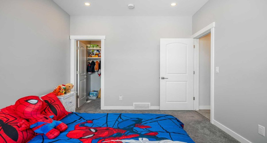 1205 Hillcrest Manor Estate, Strathmore, Alberta T1P 0B9, 4 Bedrooms Bedrooms, ,3 BathroomsBathrooms,Residential,For Sale,Hillcrest Manor,A2301059