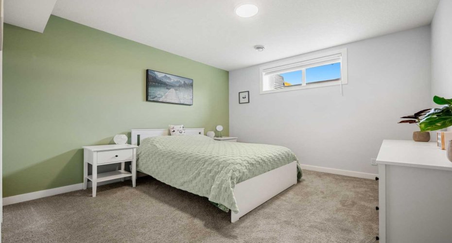 32 Paint Horse Crescent, Cochrane, Alberta T4C2V7, 5 Bedrooms Bedrooms, ,4 BathroomsBathrooms,Residential,For Sale,Paint Horse,A2301085