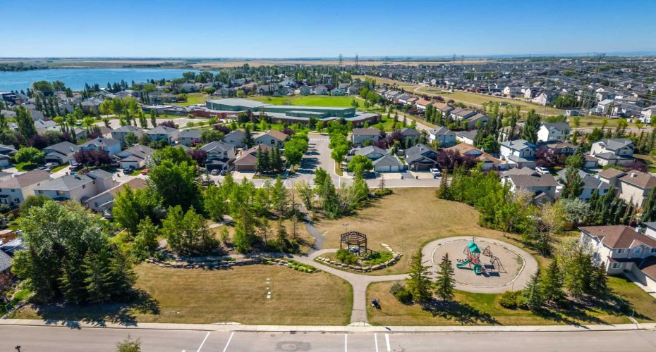 659 Chelsea Pier Run, Chestermere, Alberta T1X 3H6, 3 Bedrooms Bedrooms, ,3 BathroomsBathrooms,Residential,For Sale,Chelsea Pier,A2301086