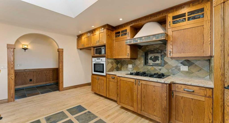 764 East Chestermere Drive, Chestermere, Alberta T1X 1A6, 3 Bedrooms Bedrooms, ,3 BathroomsBathrooms,Residential,For Sale,East Chestermere,A2301211