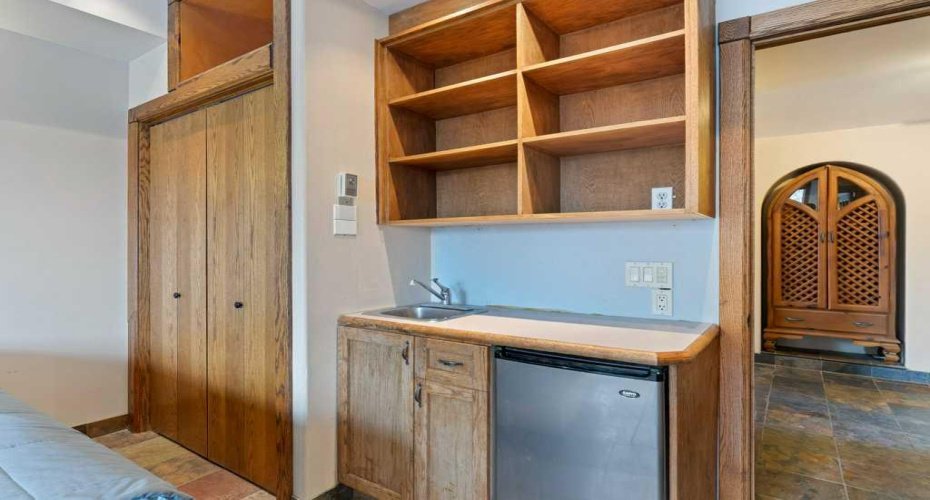 764 East Chestermere Drive, Chestermere, Alberta T1X 1A6, 3 Bedrooms Bedrooms, ,3 BathroomsBathrooms,Residential,For Sale,East Chestermere,A2301211