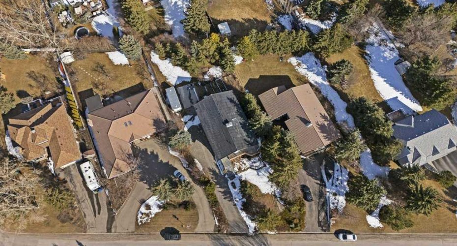 764 East Chestermere Drive, Chestermere, Alberta T1X 1A6, 3 Bedrooms Bedrooms, ,3 BathroomsBathrooms,Residential,For Sale,East Chestermere,A2301211