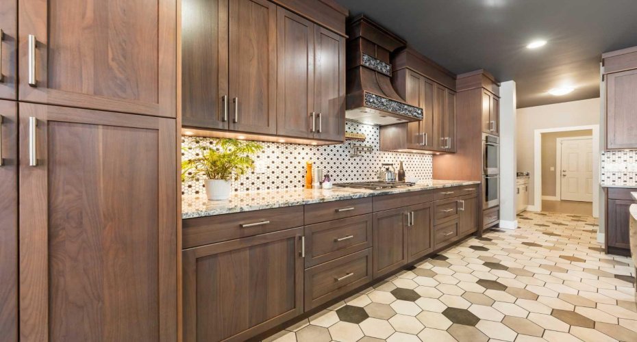 964 East Chestermere, Chestermere, Alberta T1X 1R2, 5 Bedrooms Bedrooms, ,4 BathroomsBathrooms,Residential,For Sale,East Chestermere,A2298539