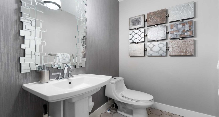 964 East Chestermere, Chestermere, Alberta T1X 1R2, 5 Bedrooms Bedrooms, ,4 BathroomsBathrooms,Residential,For Sale,East Chestermere,A2298539