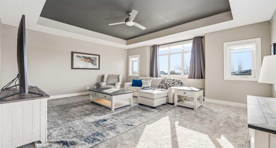 964 East Chestermere, Chestermere, Alberta T1X 1R2, 5 Bedrooms Bedrooms, ,4 BathroomsBathrooms,Residential,For Sale,East Chestermere,A2298539