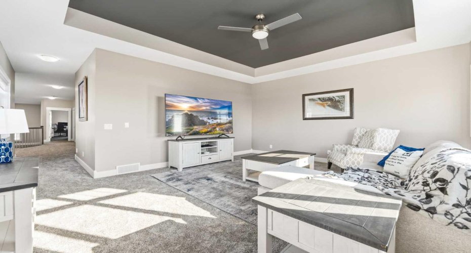 964 East Chestermere, Chestermere, Alberta T1X 1R2, 5 Bedrooms Bedrooms, ,4 BathroomsBathrooms,Residential,For Sale,East Chestermere,A2298539