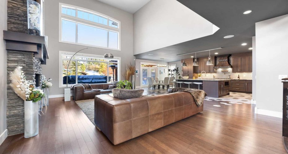 964 East Chestermere, Chestermere, Alberta T1X 1R2, 5 Bedrooms Bedrooms, ,4 BathroomsBathrooms,Residential,For Sale,East Chestermere,A2298539