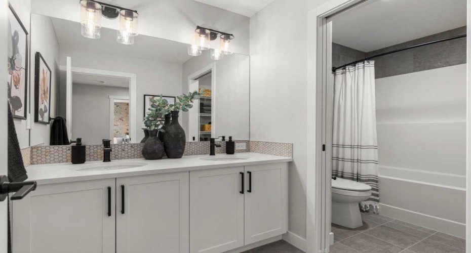 291 Rivercrest Way, Cochrane, Alberta T4C 3E9, 3 Bedrooms Bedrooms, ,3 BathroomsBathrooms,Residential,For Sale,Rivercrest,A2301233