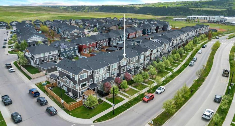 204 Sundown Road, Cochrane, Alberta T4C 2M5, 4 Bedrooms Bedrooms, ,4 BathroomsBathrooms,Residential,For Sale,Sundown,A2301329