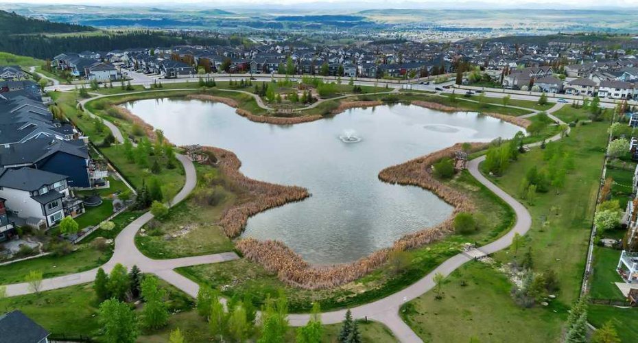 204 Sundown Road, Cochrane, Alberta T4C 2M5, 4 Bedrooms Bedrooms, ,4 BathroomsBathrooms,Residential,For Sale,Sundown,A2301329