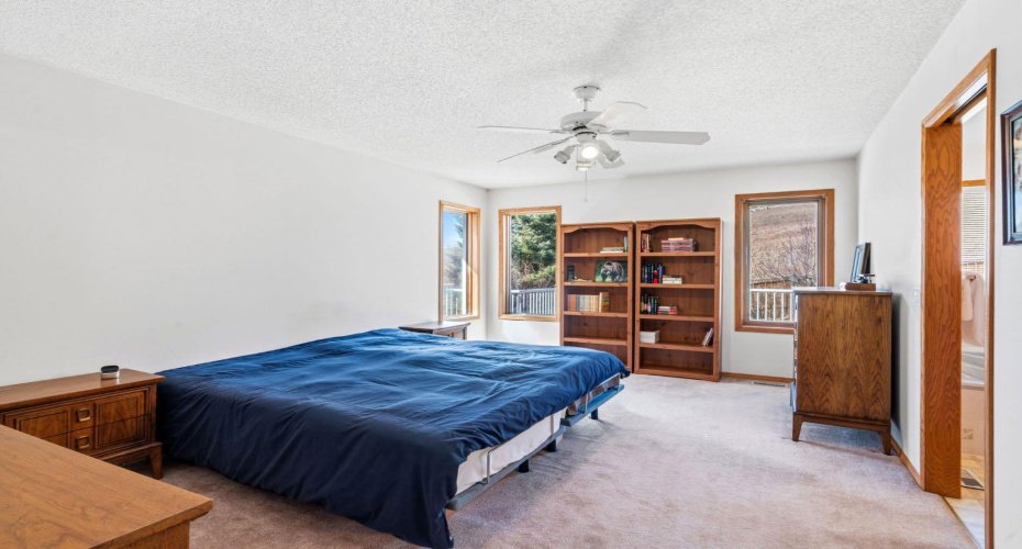 48 Headlands Close, Cochrane, Alberta T4C 1M3, 4 Bedrooms Bedrooms, ,3 BathroomsBathrooms,Residential,For Sale,Headlands,A2301386