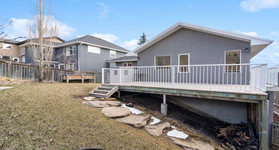 48 Headlands Close, Cochrane, Alberta T4C 1M3, 4 Bedrooms Bedrooms, ,3 BathroomsBathrooms,Residential,For Sale,Headlands,A2301386