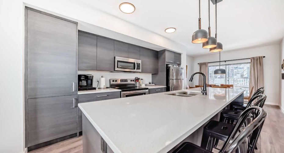 1302 Jumping Pound Common, Cochrane, Alberta T4C 2L1, 2 Bedrooms Bedrooms, ,2 BathroomsBathrooms,Residential,For Sale,Jumping Pound,A2301821