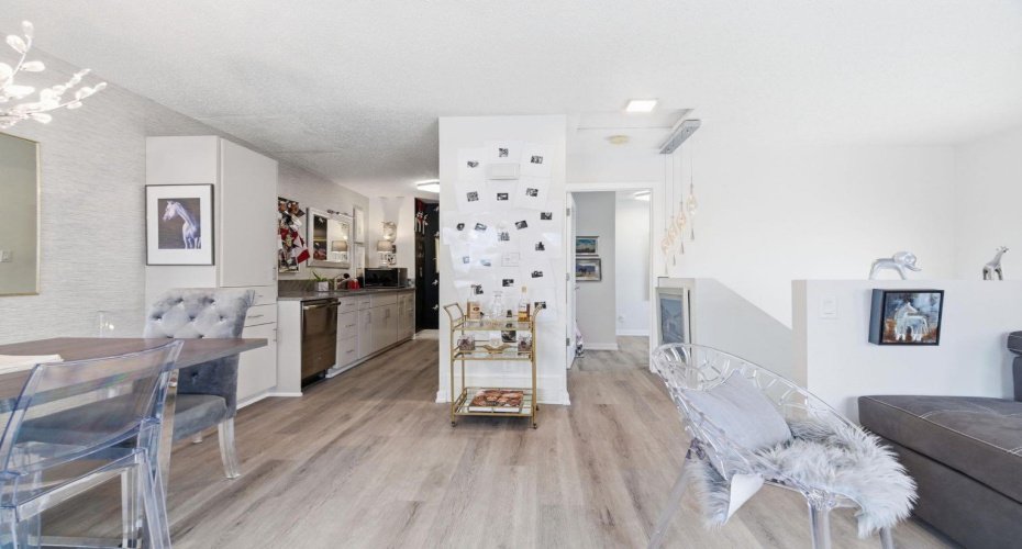 100 Oak Avenue, Okotoks, Alberta T1S 1H9, 3 Bedrooms Bedrooms, ,1 BathroomBathrooms,Residential,For Sale,Oak,A2299846