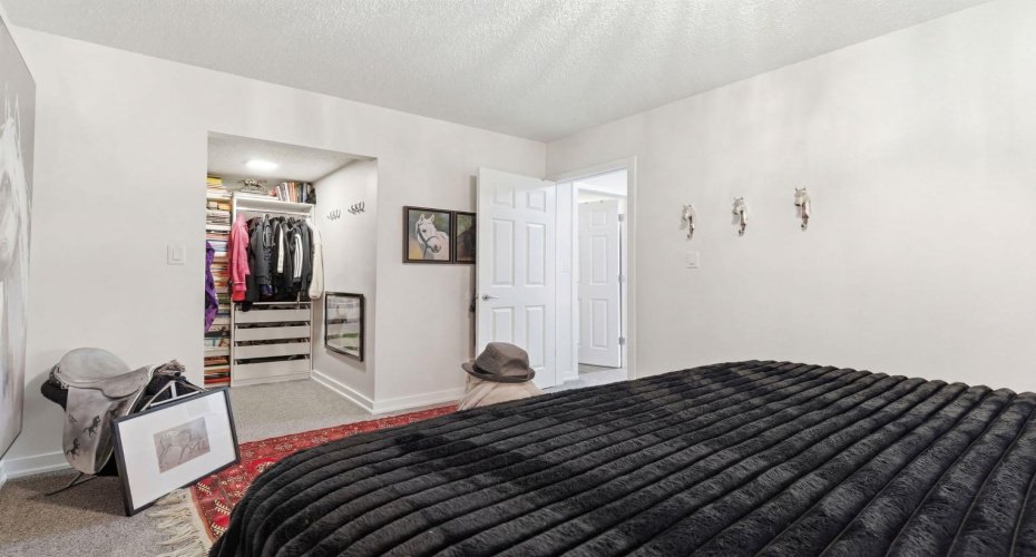 100 Oak Avenue, Okotoks, Alberta T1S 1H9, 3 Bedrooms Bedrooms, ,1 BathroomBathrooms,Residential,For Sale,Oak,A2299846