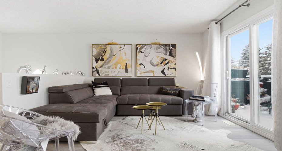 100 Oak Avenue, Okotoks, Alberta T1S 1H9, 3 Bedrooms Bedrooms, ,1 BathroomBathrooms,Residential,For Sale,Oak,A2299846