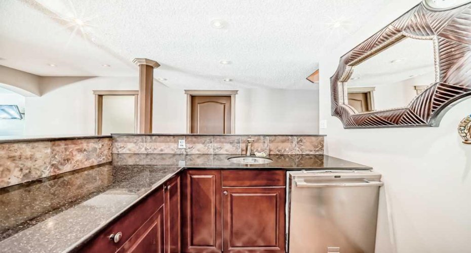 40 Cougar Ridge Heights, Calgary, Alberta T3H 4X5, 5 Bedrooms Bedrooms, ,4 BathroomsBathrooms,Residential,For Sale,Cougar Ridge,A2301276