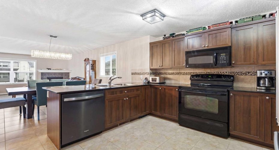 107 Skyview Springs Manor, Calgary, Alberta T3N 0A8, 4 Bedrooms Bedrooms, ,3 BathroomsBathrooms,Residential,For Sale,Skyview Springs,A2301444
