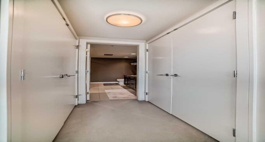222 Riverfront Avenue, Calgary, Alberta T2P 0W3, 2 Bedrooms Bedrooms, ,2 BathroomsBathrooms,Residential,For Sale,Riverfront,A2301469