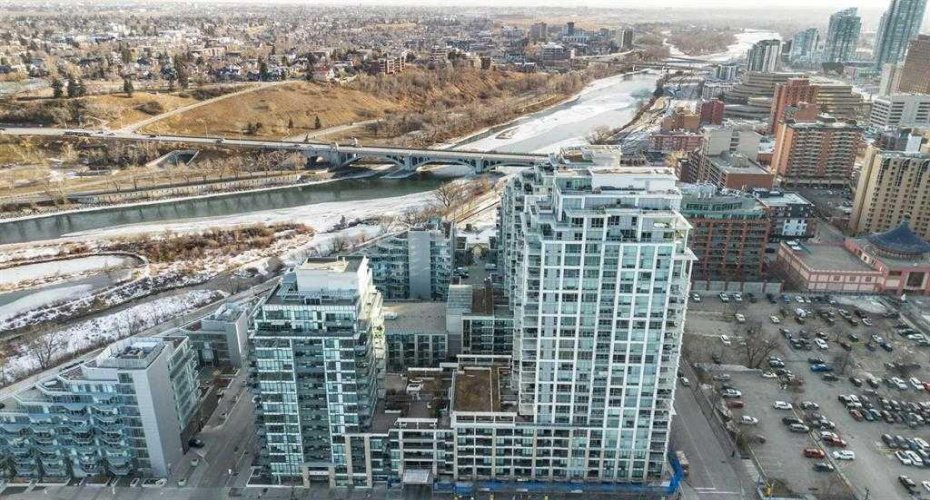 222 Riverfront Avenue, Calgary, Alberta T2P 0W3, 2 Bedrooms Bedrooms, ,2 BathroomsBathrooms,Residential,For Sale,Riverfront,A2301469