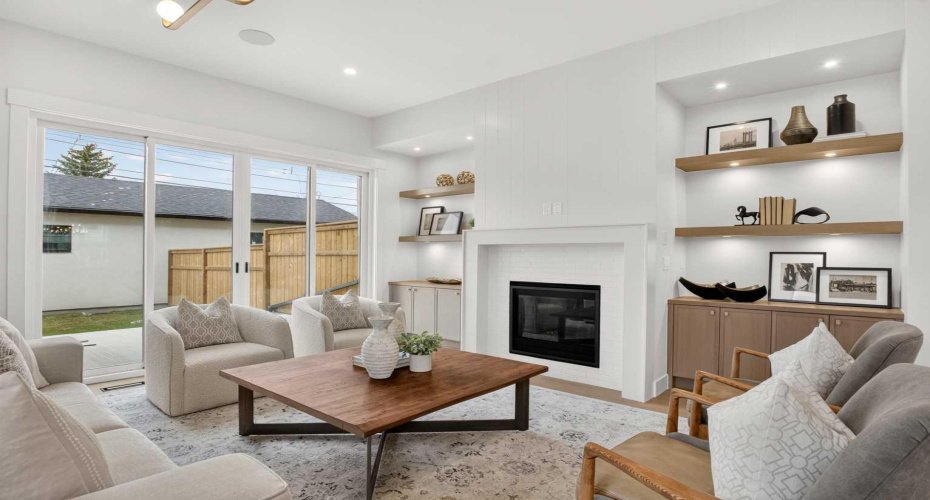 2533 2 Avenue, Calgary, Alberta T2N 0H7, 5 Bedrooms Bedrooms, ,5 BathroomsBathrooms,Residential,For Sale,2,A2301494