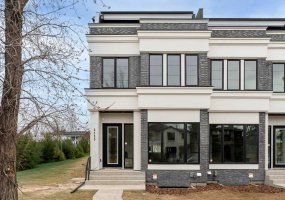 2533 2 Avenue, Calgary, Alberta T2N 0H7, 5 Bedrooms Bedrooms, ,5 BathroomsBathrooms,Residential,For Sale,2,A2301494