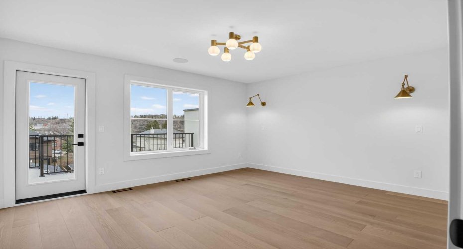 2533 2 Avenue, Calgary, Alberta T2N 0H7, 5 Bedrooms Bedrooms, ,5 BathroomsBathrooms,Residential,For Sale,2,A2301494
