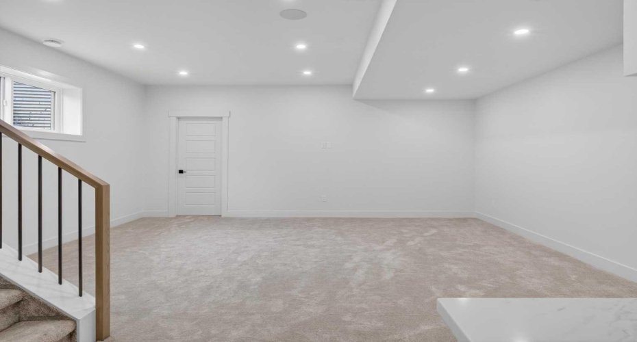 2533 2 Avenue, Calgary, Alberta T2N 0H7, 5 Bedrooms Bedrooms, ,5 BathroomsBathrooms,Residential,For Sale,2,A2301494